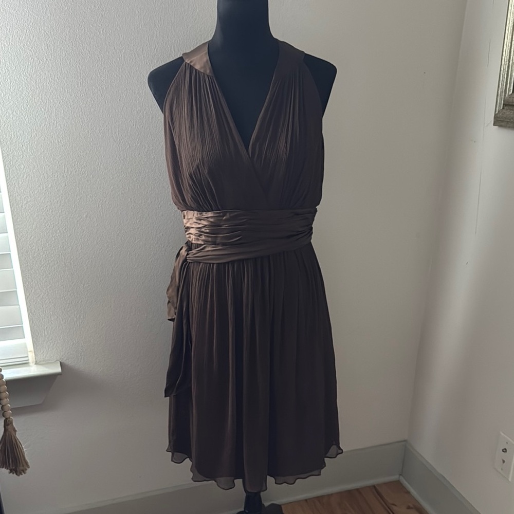 Maggy London Petites 100% Silk sleeveless Crossed bodice satin sash dress Sz 12P
